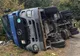 FOTO: TIR răsturnat pe DN 17C, pe Dealul Tâgului