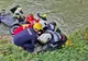 Doi bărbați găsiți decedați, după ce au căzut cu autoturismul în râul Bistrița